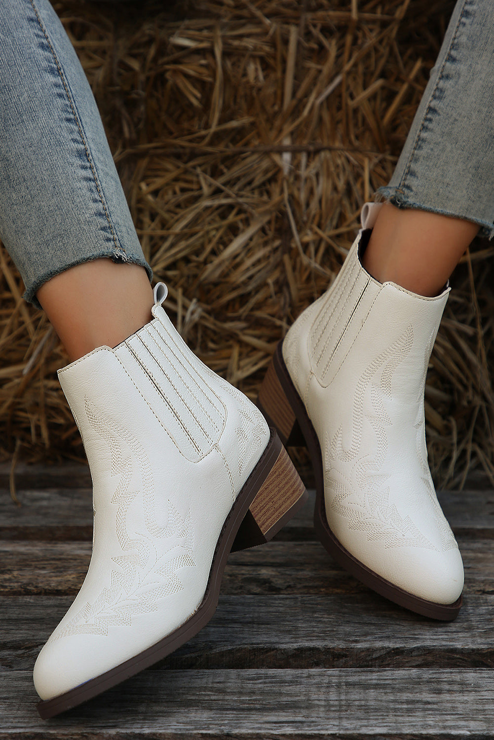 White Embroidered Leather Thick Heel Boots