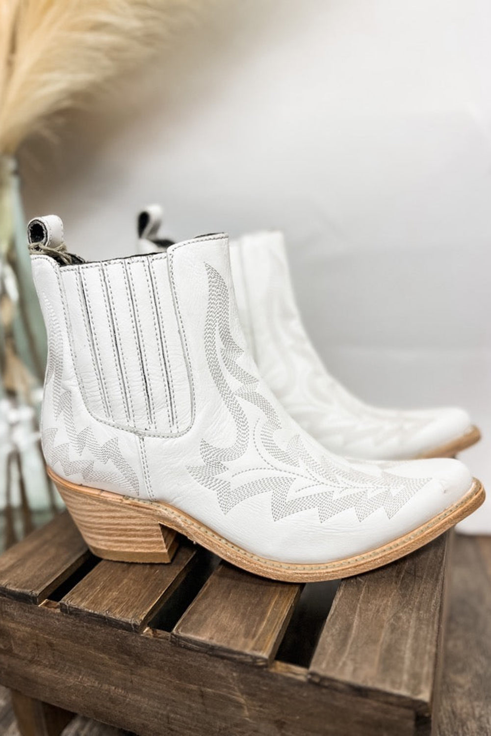 White Embroidered Leather Thick Heel Boots