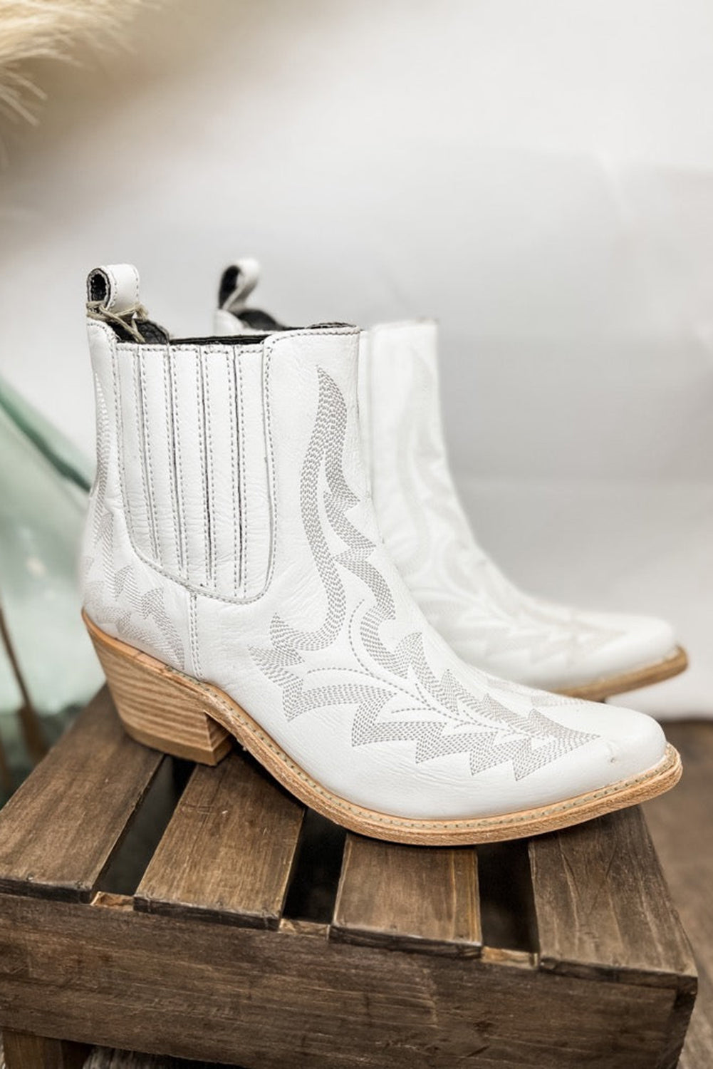 White Embroidered Leather Thick Heel Boots