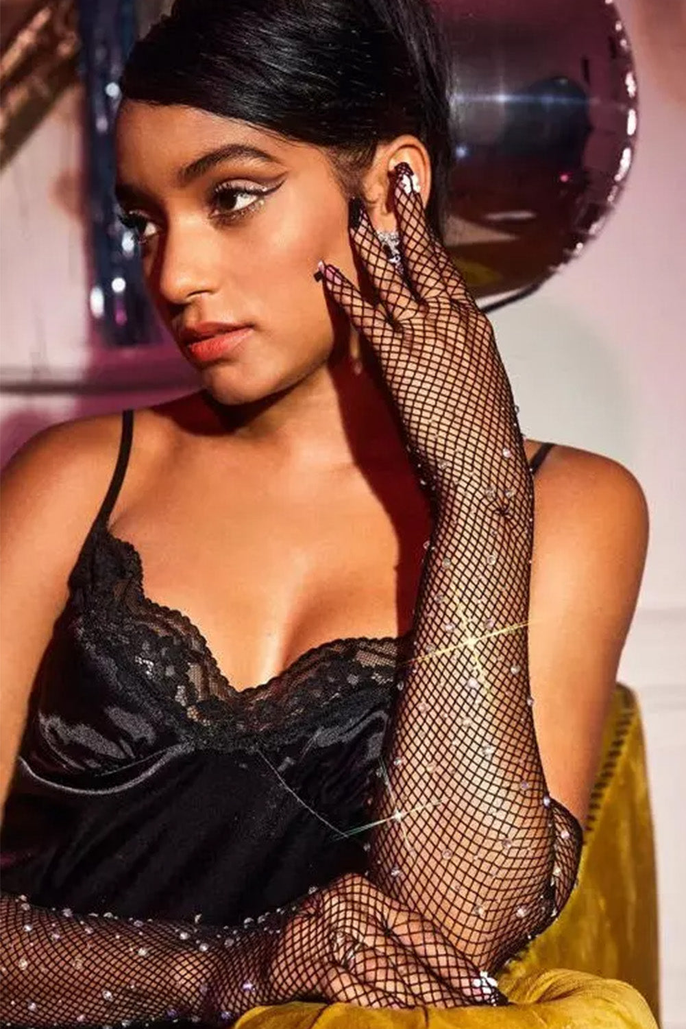 Rhinestone Décor Elbow Fishnet Gloves